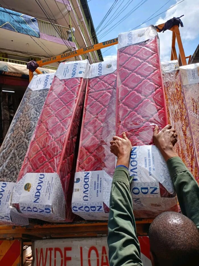 Mattress 4*6 ,8inch - Image 2